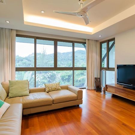 Nai Thon Beachfront Apartments Buitenkant foto