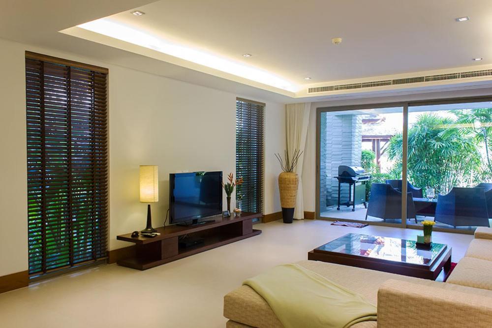 Nai Thon Beachfront Apartments Buitenkant foto